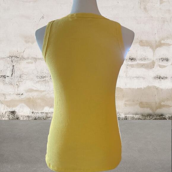 Zenana NEW Ribbed Henley Tank in Yellow-Size Large - Picture 3 of 5